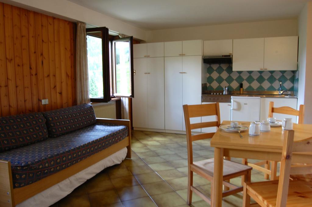 Aparthotel Rododendro Passo San Pellegrino